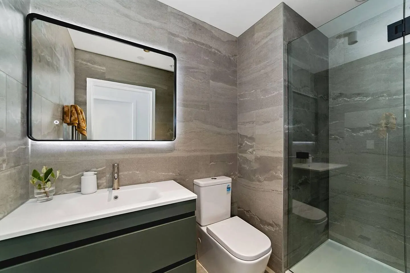 Brand New Wellington Central Apartments By Cp Collective New Zealand